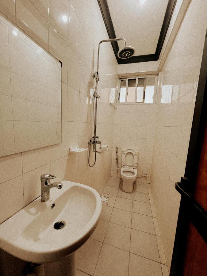 Haika Home Lodge Dar es Salaam Exteriör bild